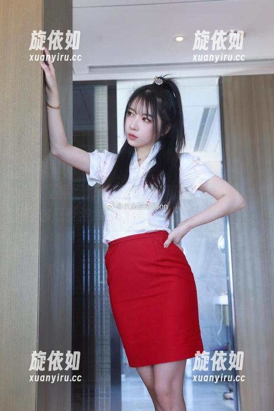 小女巫露娜的黑茶之旅：精美图包分享，带你感受浓厚茶文化和美丽瞬间！.txt