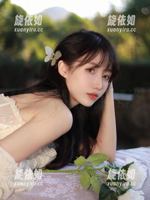 尤果网 - 张栩菲高清白丝作品集：看了让你忍不住想吐槽的视觉盛宴！.txt