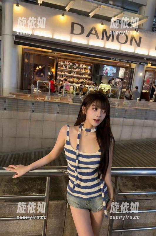 尤果网 - 朱赢的粉色印记：唯美写真图片合集，细腻呈现她的独特魅力.txt