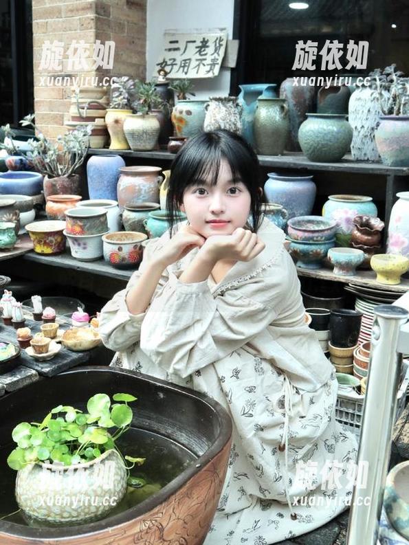 尤果网 - 李思宁的可爱写真作品集：从清新自然到时尚前卫，尽显魅力.txt