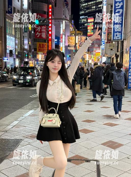 尤果网 - 毛COCO经典连衣裙写真合集，解锁无限美丽的资源库.txt