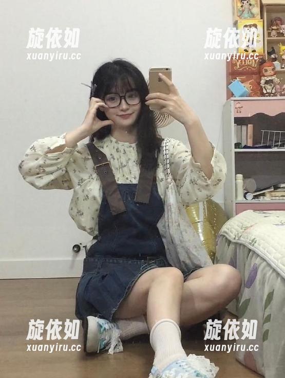 尤蜜荟 - Angela小热巴的制服美图合集，带你领略她独特风格的无限精彩瞬间.txt