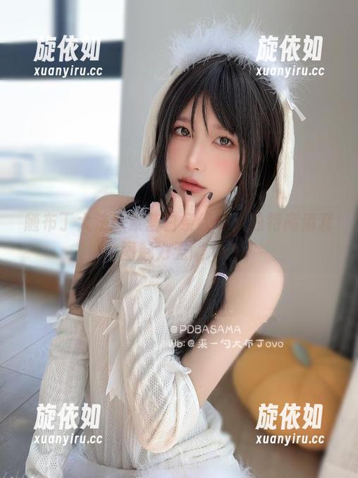 随布丁大法探索蓝白条纹喵，独特高清套图魅力无限.txt