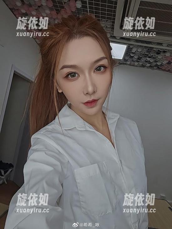 希希_啾和服写真图集：展现女性之美与传统文化交融.txt