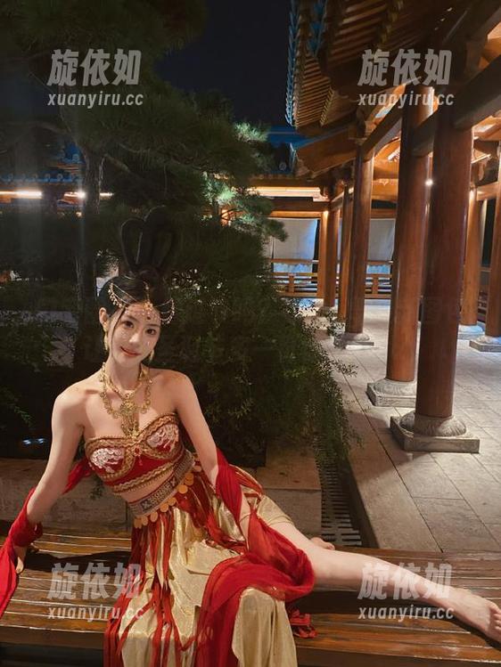 微密圈 - 一起过节吗？徐珺大哥最新图包让你的圣诞节多一份惊喜！.txt