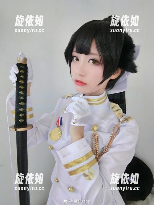 星野saori的个人风格：玛修写真合集，探索她独特的艺术表达与创意灵感.txt