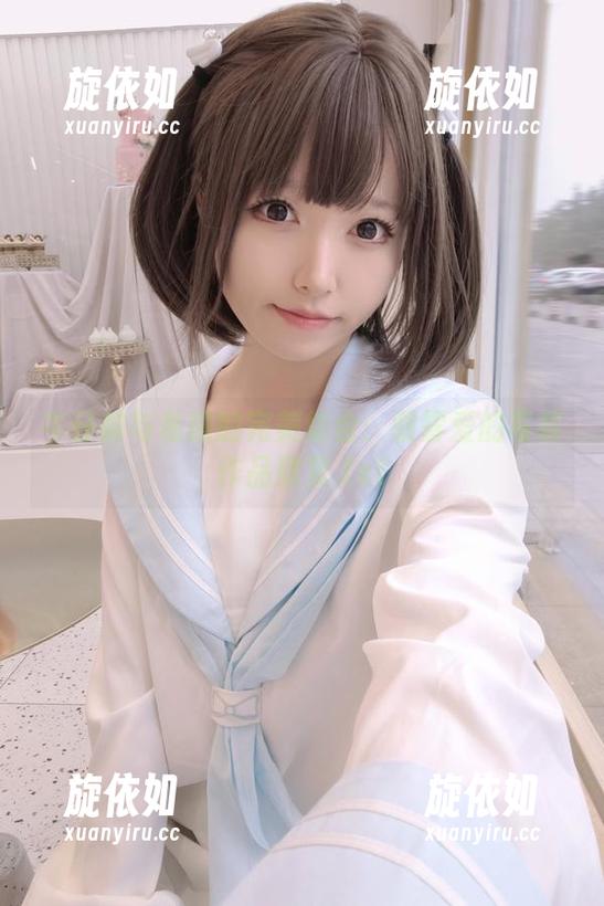 牛仔裤与私房的完美结合：朝雾爱的写真作品欣赏.txt