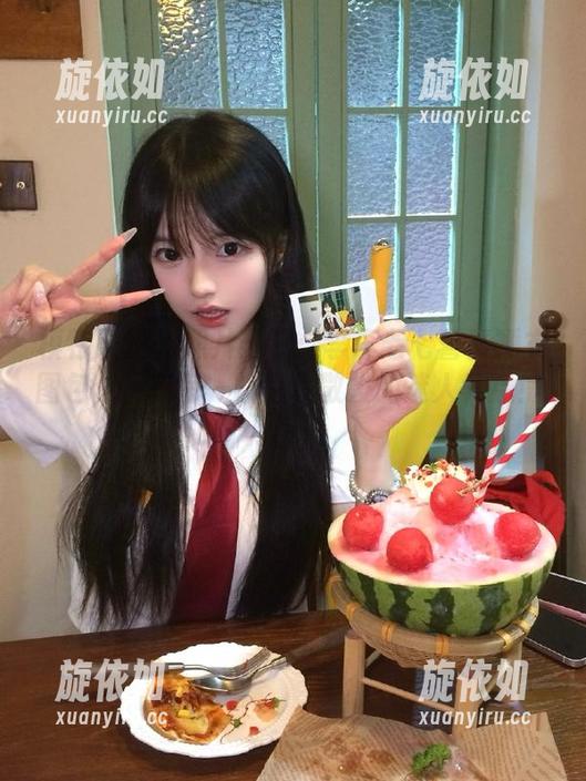 模特联盟 - 照片分享：李李七七喜喜睡衣图包，尽享每一帧写真散发的迷人气息！.txt