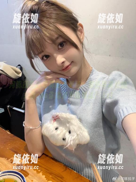 河豚抚子的写真新作更新：那些年喜欢的女孩cos你绝对不能错过！.txt