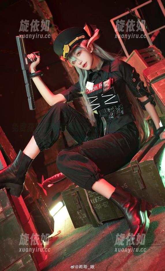 免费获取源纱希喵喵喵的粉色写真，感受少女心炸裂的瞬间！.txt