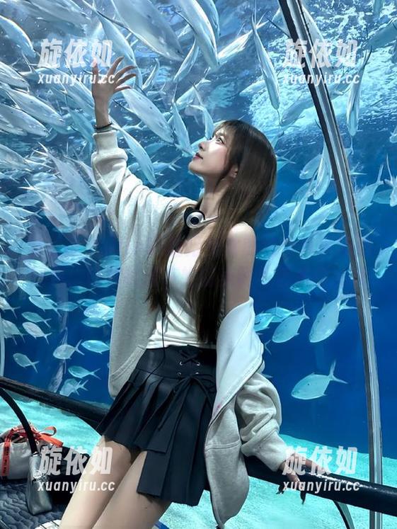 爱蜜社 - Winki丝姬兔女郎独特气质精选图包：让你沉浸在她的美丽与艺术中.txt