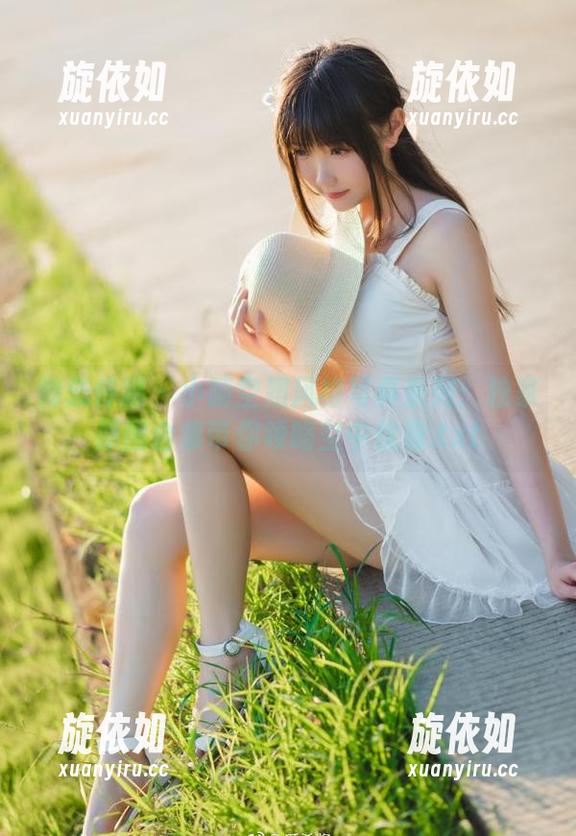 物恋传媒 - 小晴空姐风格写真系列：独家原图合集带你领略空中优雅.txt