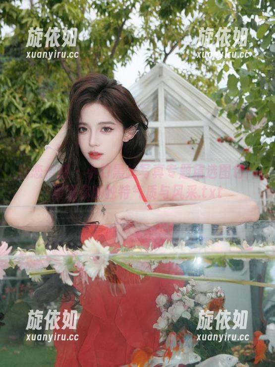 物恋传媒 - 小竹黑丝写真专题精选图包：展现你的独特气质与风采.txt