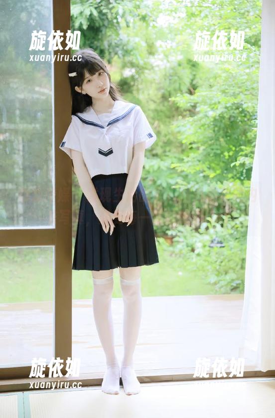 物恋传媒 - 发现生活的美，观看菜菜的内衣写真，感受每一张的故事.txt