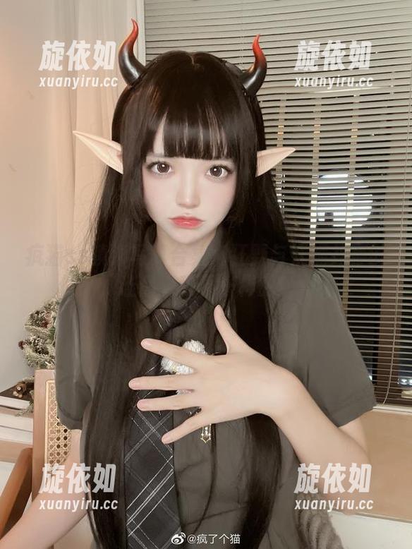 疯猫ss镇海写真合集：狂野与妩媚并存的作品，让你感受不一样的魅力.txt