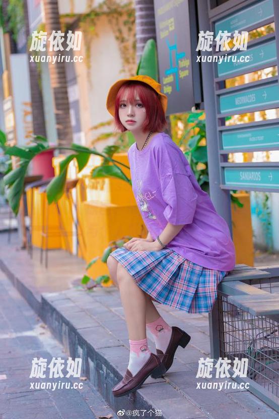在线欣赏“疯猫ss樋口円香”的精致写真，拥有高清原图，带你体验她的独特风格与个人魅力！.txt