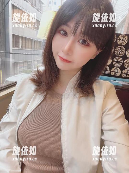 白神泱修女高清照片，捕捉她内心深处的宁静与智慧.txt