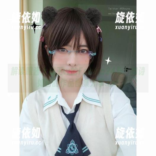 解读眼酱大魔王w的Fantia24年：如诗如画的作品图集分享.txt