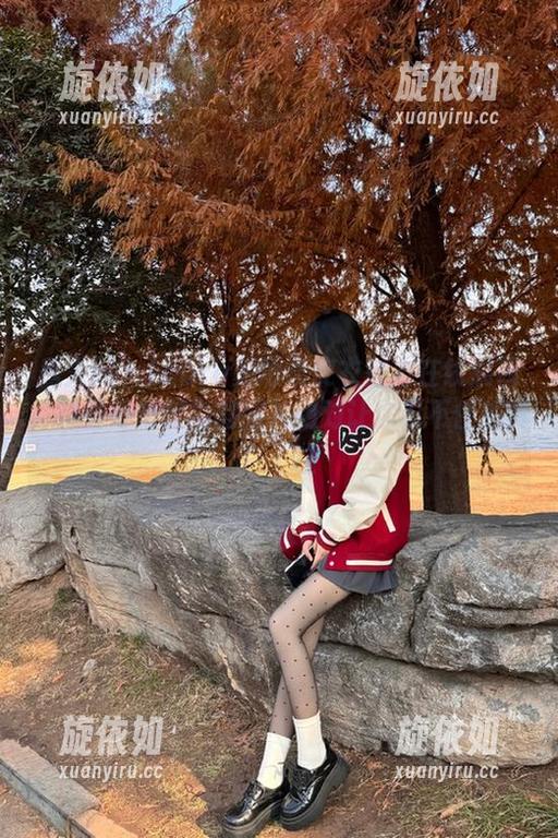 秀人网 - Laura苏雨彤皮衣魅力在线展现，这些可爱时尚的图片绝对让你忍不住想赞！.txt