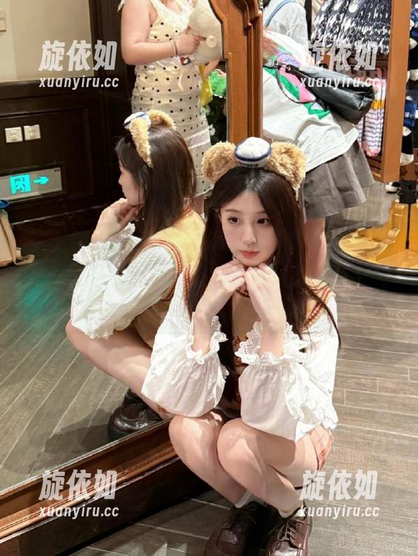 秀人网 - 一颗甜蛋黄a的夏天印记：全新写真图集分享，带你领略夏日的惬意与美好！.txt