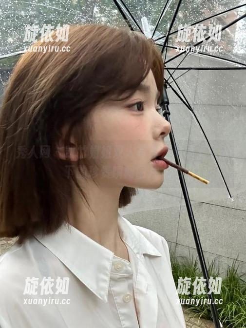 秀人网 - 凯竹姐姐双人写真，记录无圣光下的珍贵瞬间图片.txt