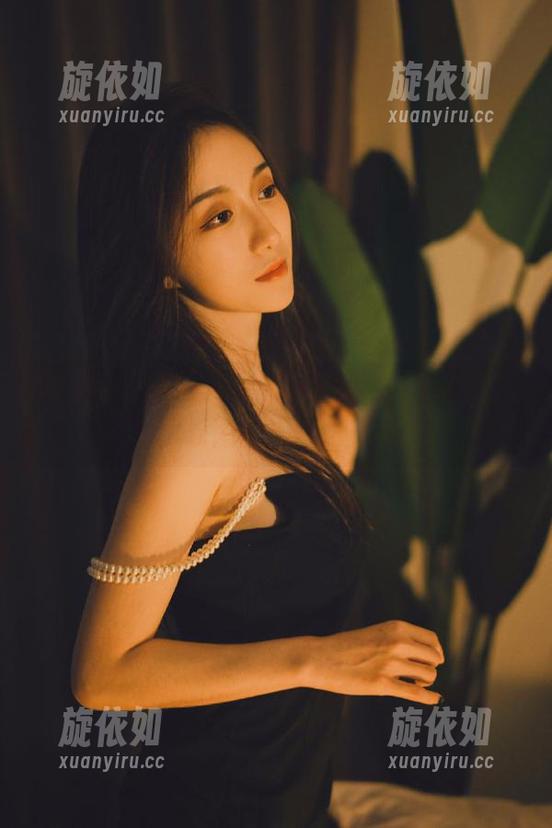 秀人网 - 周于希Sally与大理心愿旅拍：私房原图的艺术之美.txt