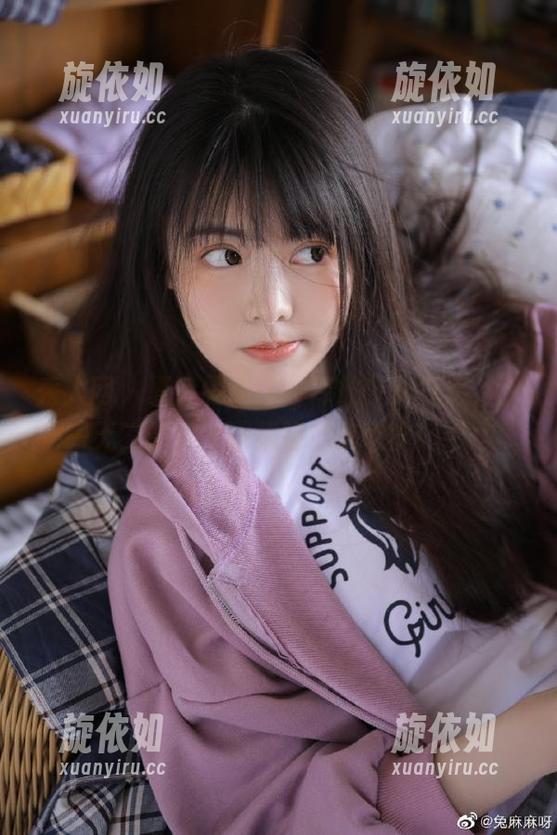 秀人网 - 夏诗雯Sally释放少女气息，独一无二的美图图集等你来欣赏！.txt
