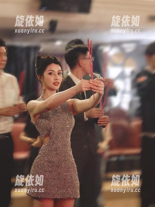 秀人网 - 奈汐酱nice温柔写真资源，图包汇聚最动人的瞬间，值得一看！.txt
