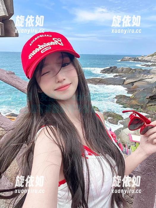 秀人网 - 安然maleah最新图片分享：旗袍主题写真的时尚与优雅完美结合.txt