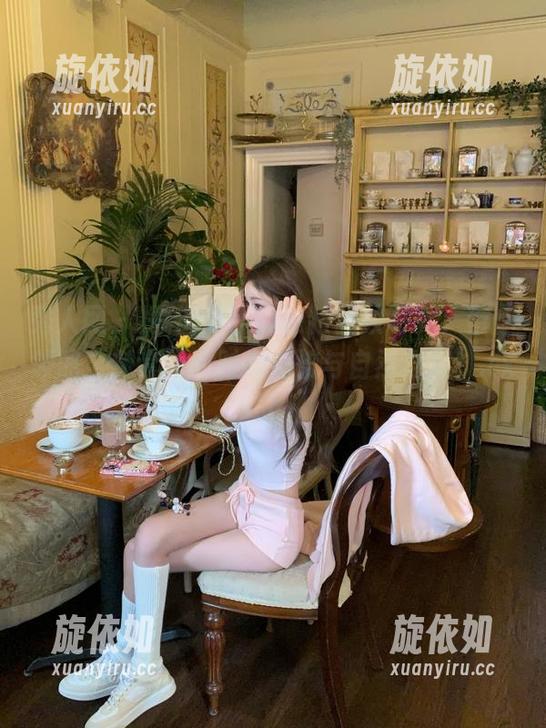 秀人网-宋KiKi 秀人网 - 探秘宋KiKi独特豹纹写真,带你领略全新套图的时尚潮流与自然之美!.txt