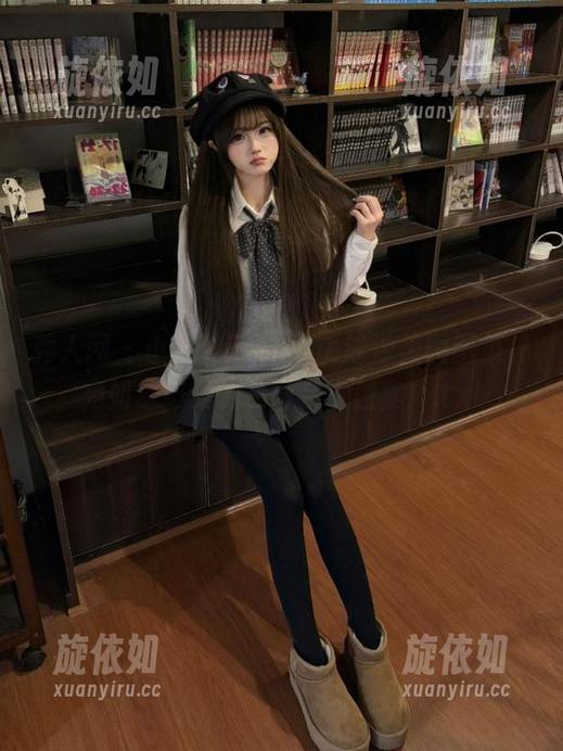 秀人网 - 小茉莉jasmine泳池美图图集，宛如梦幻般的夏日视觉盛宴！.txt