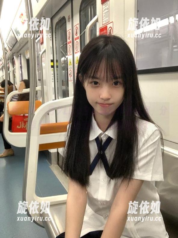 秀人网 - 月夕Lily白色风格作品合集，分享那些令人心动的纯粹画面.txt