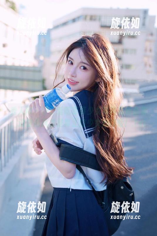 秀人网 - 汐汐爱吃草莓少女写真最新合集：这波画风才是真正的少女心炸裂！.txt