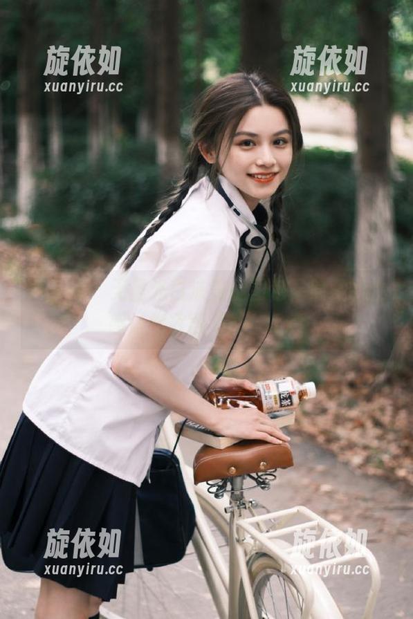 秀人网 - 无圣光白沫美腿图包，隐藏的性感让你欲罢不能！.txt