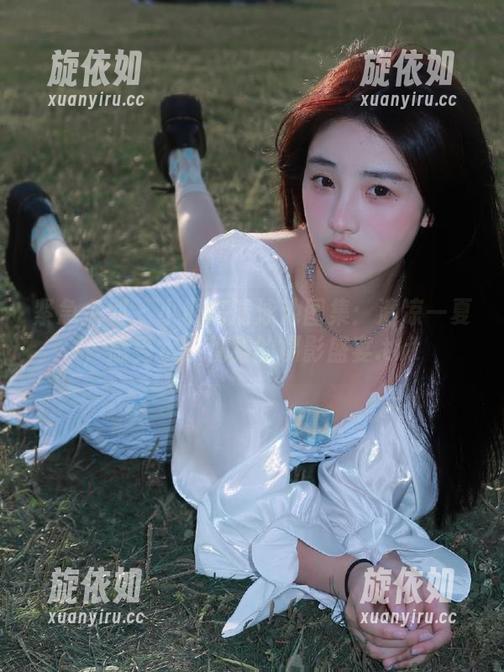紧急企划 - 小枫高清泳池图集：清凉一夏，感受水中优雅的摄影盛宴.txt
