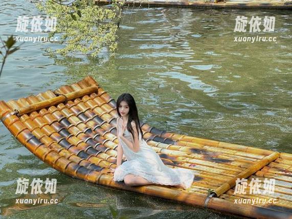 美媛馆 - 体验Toro羽住眼镜写真艺术，马上下载她的原图与我分享你的想法！.txt