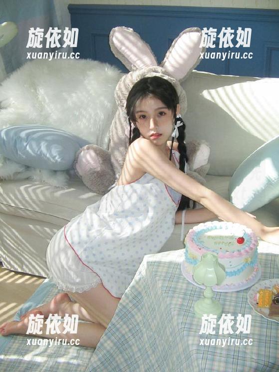 美媛馆 - 唐琪儿办公室写真作品在线曝光，职场风尚如何被她完美呈现？.txt
