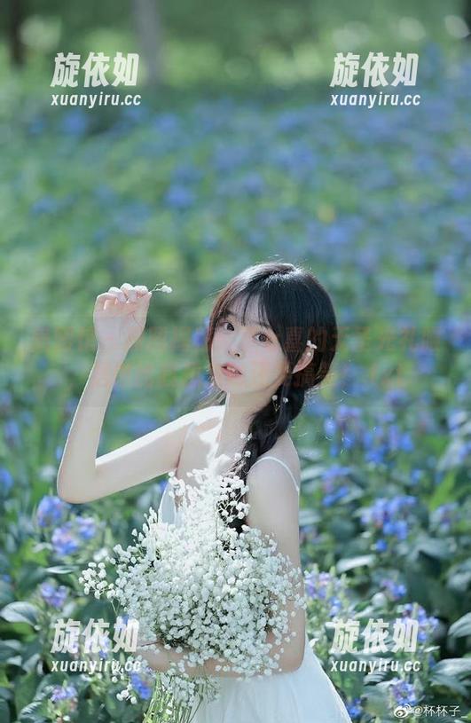 美媛馆 - 原图揭秘：李七喜的无圣光礼服，居然比我想象的还要搞笑！.txt