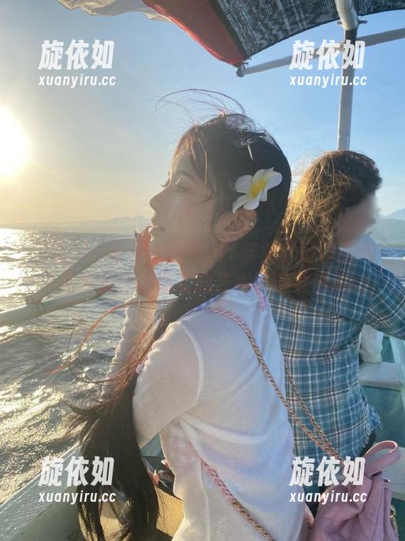 花漾show-沈蜜桃off 花漾show - 沈蜜桃off修女梦幻作品集:穿越幻想与现实的艺术资源尝试.txt