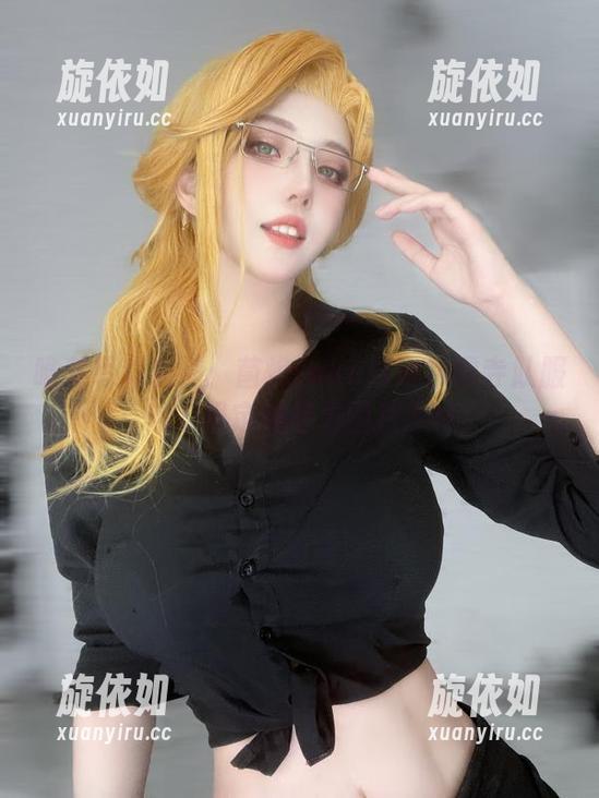 唯美写真系列：菌烨tako展现甘露寺队服520限定的魅力图片.txt