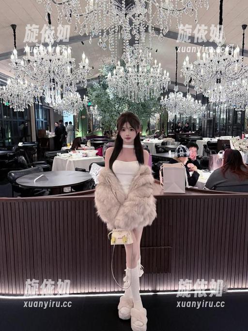 蜜桃社-米琪MIKI 蜜桃社 - 米琪MIKI吊带写真艺术合集,独特套图带你感受魅力无限.txt