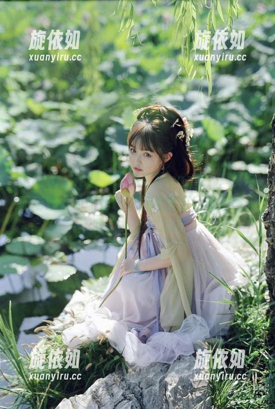 蜜桃社-缇娜美Tinami 蜜桃社 - 她是“缇娜美Tinami”,展现职场魅力的职业装原图和图包,真是让人眼前一亮!.txt