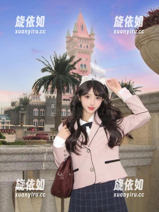 蜜桃社-铃木 蜜桃社 - 最新铃木礼服图集发布,捕捉她最动人的瞬间!.txt