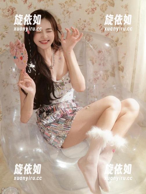 蜜桃社 - 沉醉于陆萱萱Cecilia豹纹写真原图，图集彰显她的独特魅力.txt