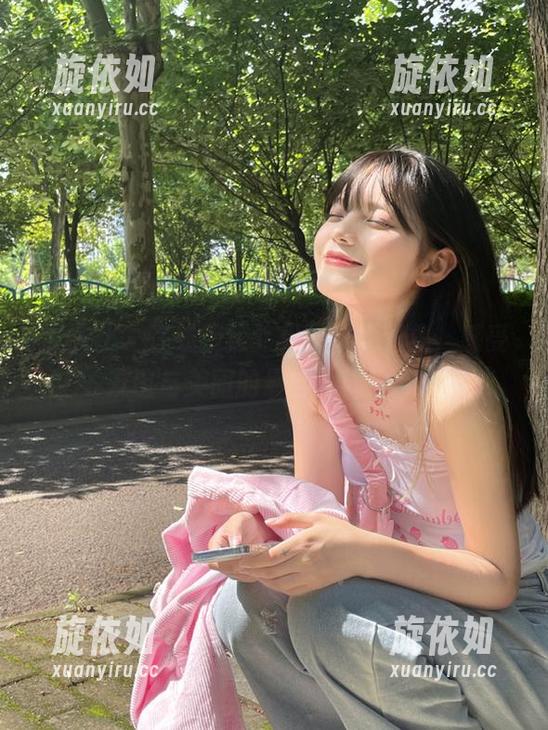 蜜桃社 - 在线聚焦韩贝贝双人图集，感受友谊与美丽的最佳诠释！.txt