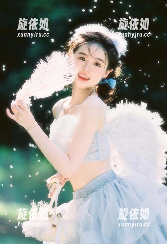 袜啵啵 - 小沫的短筒白棉袜写真，无圣光也能释放无限魅力与时尚气息！.txt
