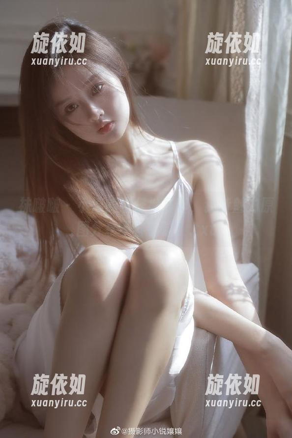 袜啵啵 - 小淳的牛仔裤写真，独特魅力原图分享不容错过！.txt