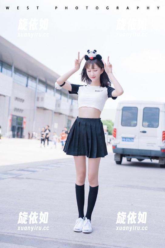 微密圈 - 超辣的林一夏日写真作品：在绿意盎然的自然中释放无限魅力.txt
