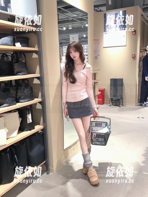 青豆客 - 精致徐妍馨Mandy的私房礼服图包，带你领略时尚之美！.txt