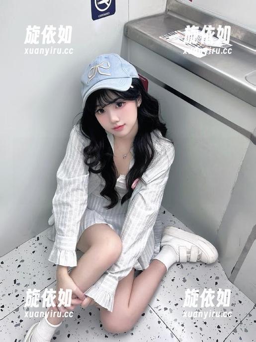 青豆客 - 原图速递：施忆佳Kitty酱死库水主题写真图包，带你领略不一样的风情.txt